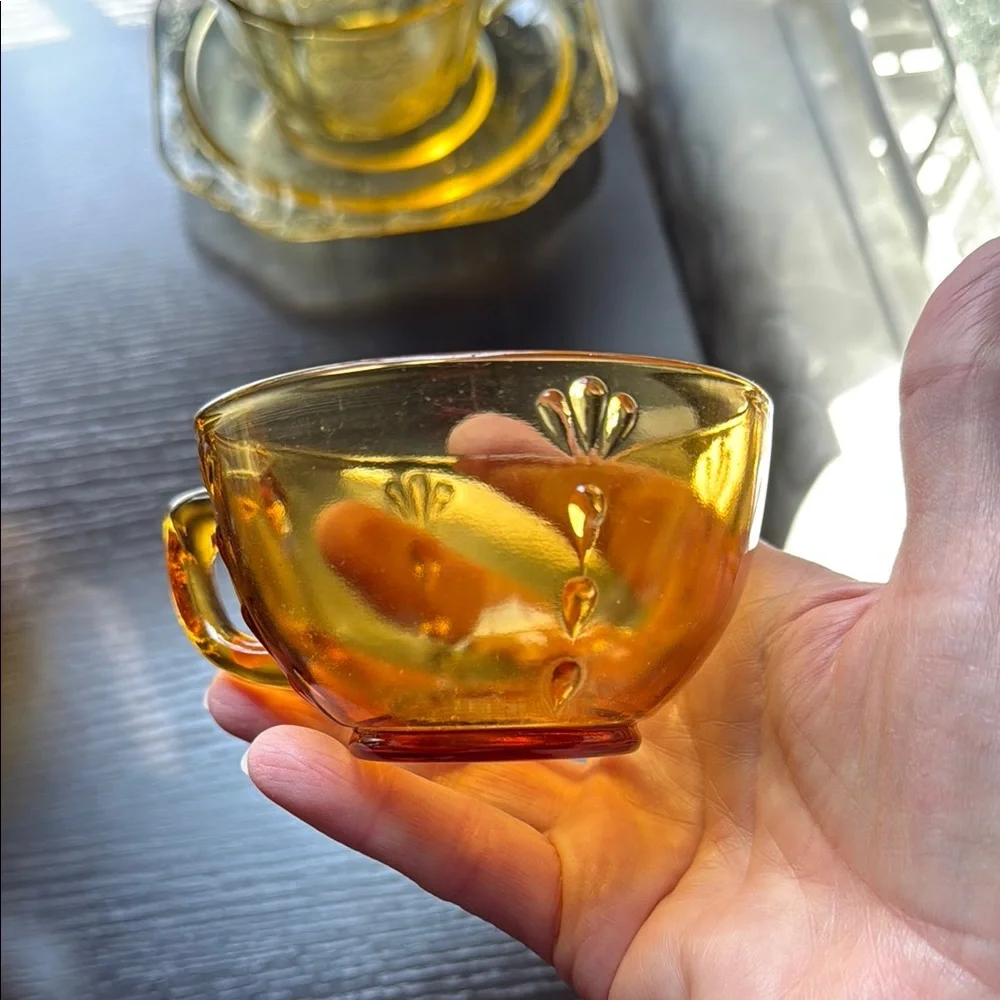 Brown Vintage Glass Drinkware Set